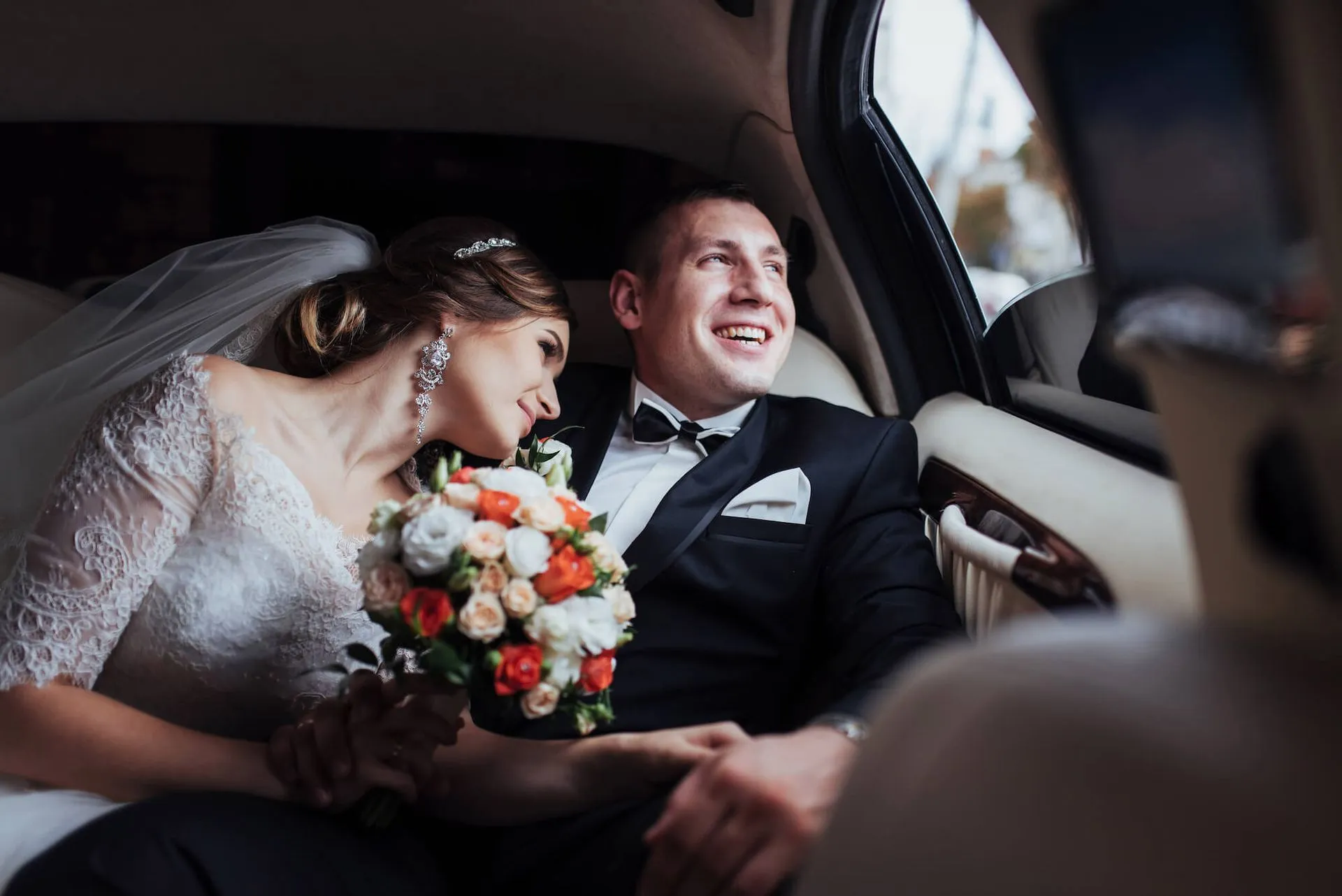 Wedding transportation Portland Oregon bridal arrival chauffeur